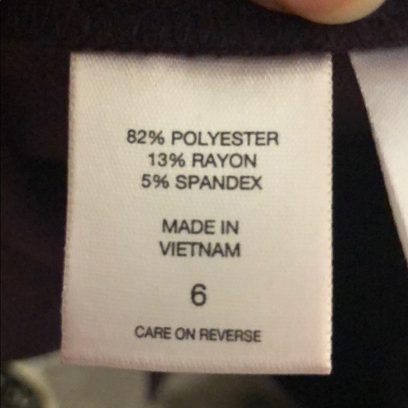 NY & Co plum pencil skirt. Size 10. - Picture 3 of 3